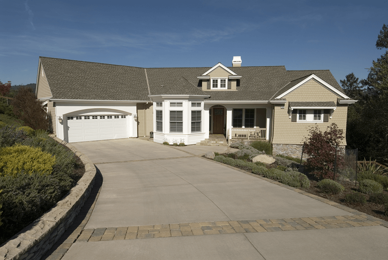 Exterior-of-beige-single-family-home.png